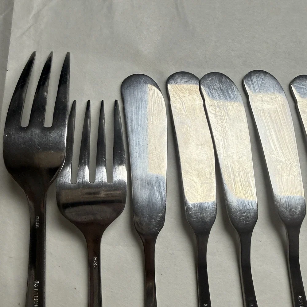11 International Simplicity Center Ridge Stainless Butter Knives Forks Spoon